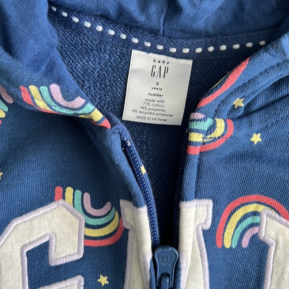 GAP Hoodie and Sweat Pants Set - Picture 3 of 9